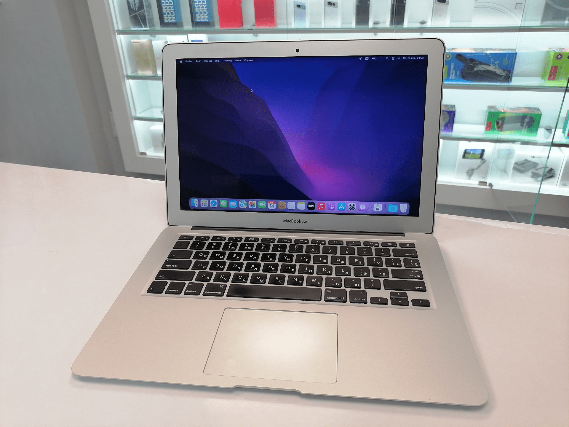 MacBook Air 13", 2015, MMGF2, Core i5 1,6Ггц/8Гб/128Гб SSD, 603 цикла / Без коробки, Серый - Б/У